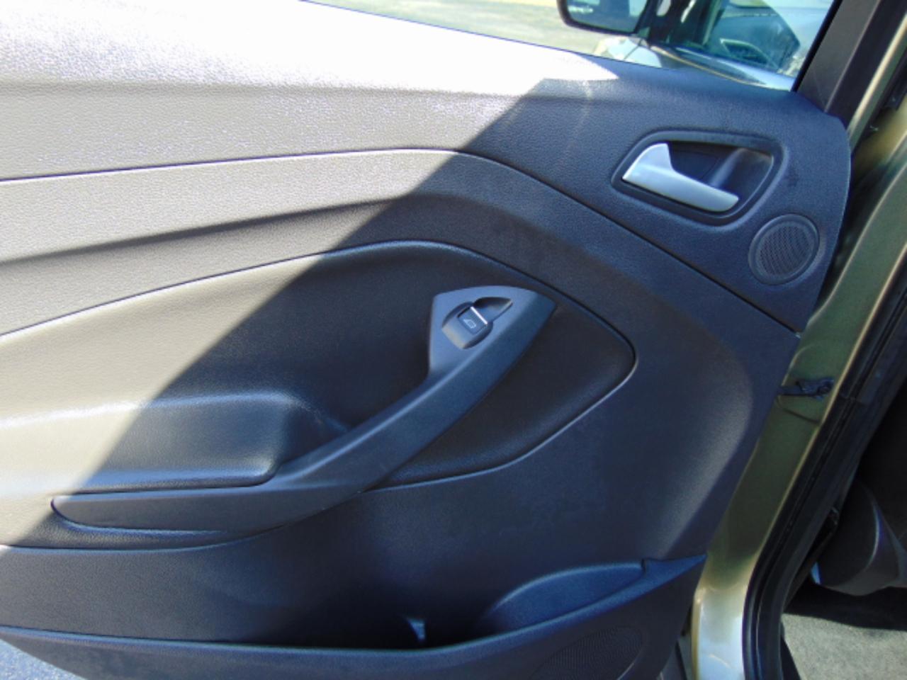 Ford Escape SEL FWD 2013