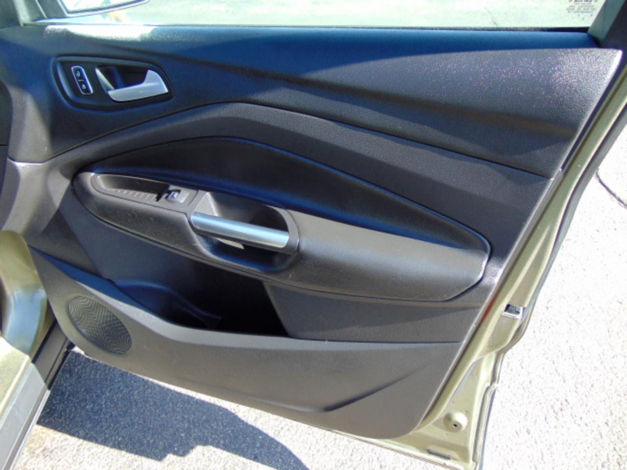 Ford Escape SEL FWD 2013