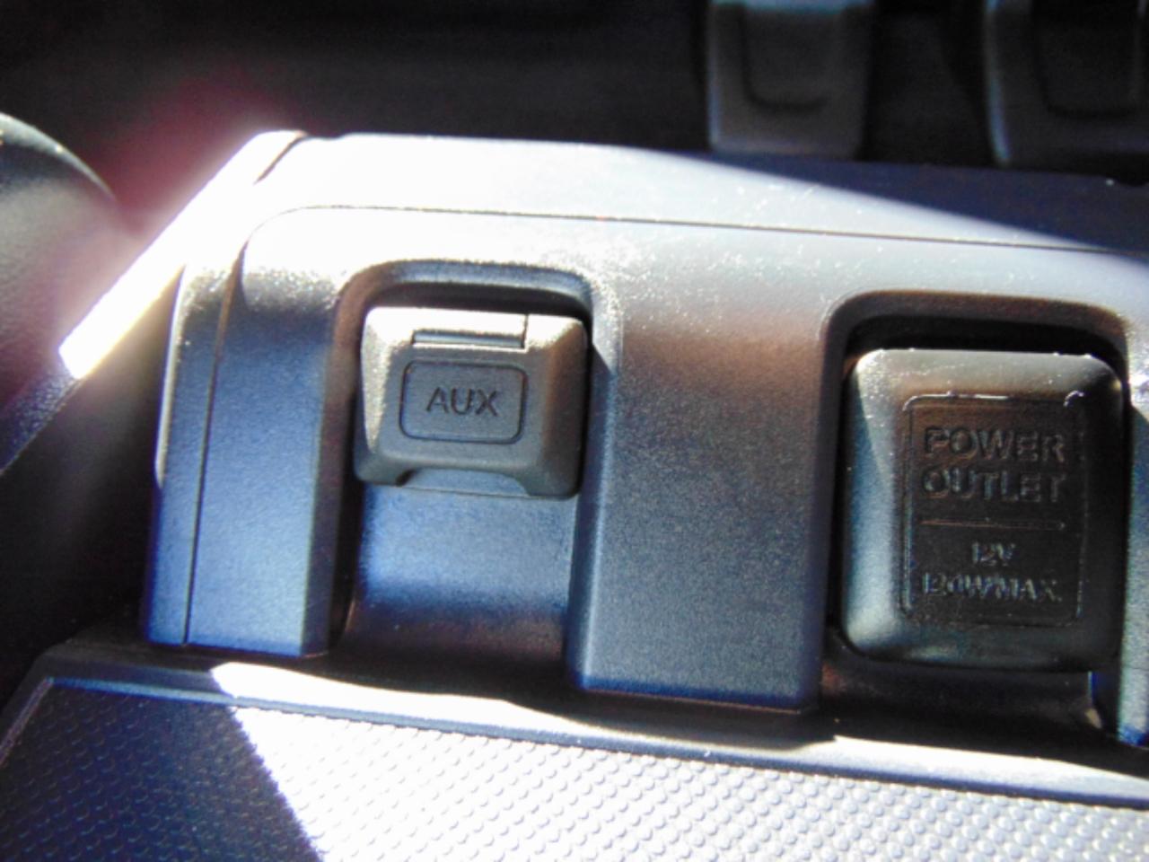 Honda CR-V SE 4WD 5-Speed AT 2011