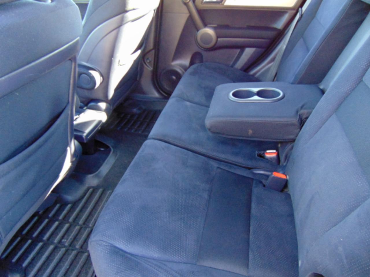 Honda CR-V SE 4WD 5-Speed AT 2011