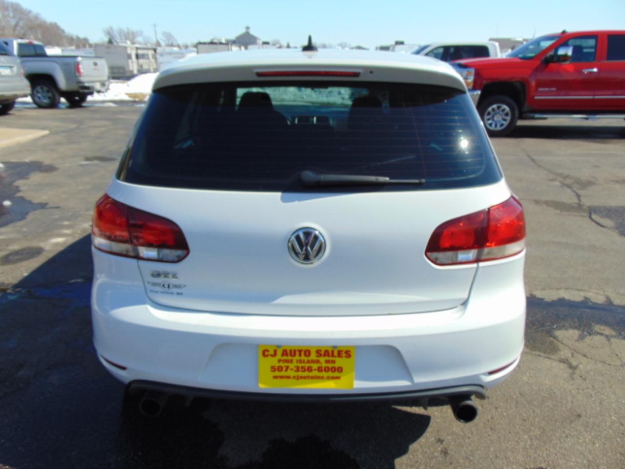 Volkswagen GTI 4-door 2012