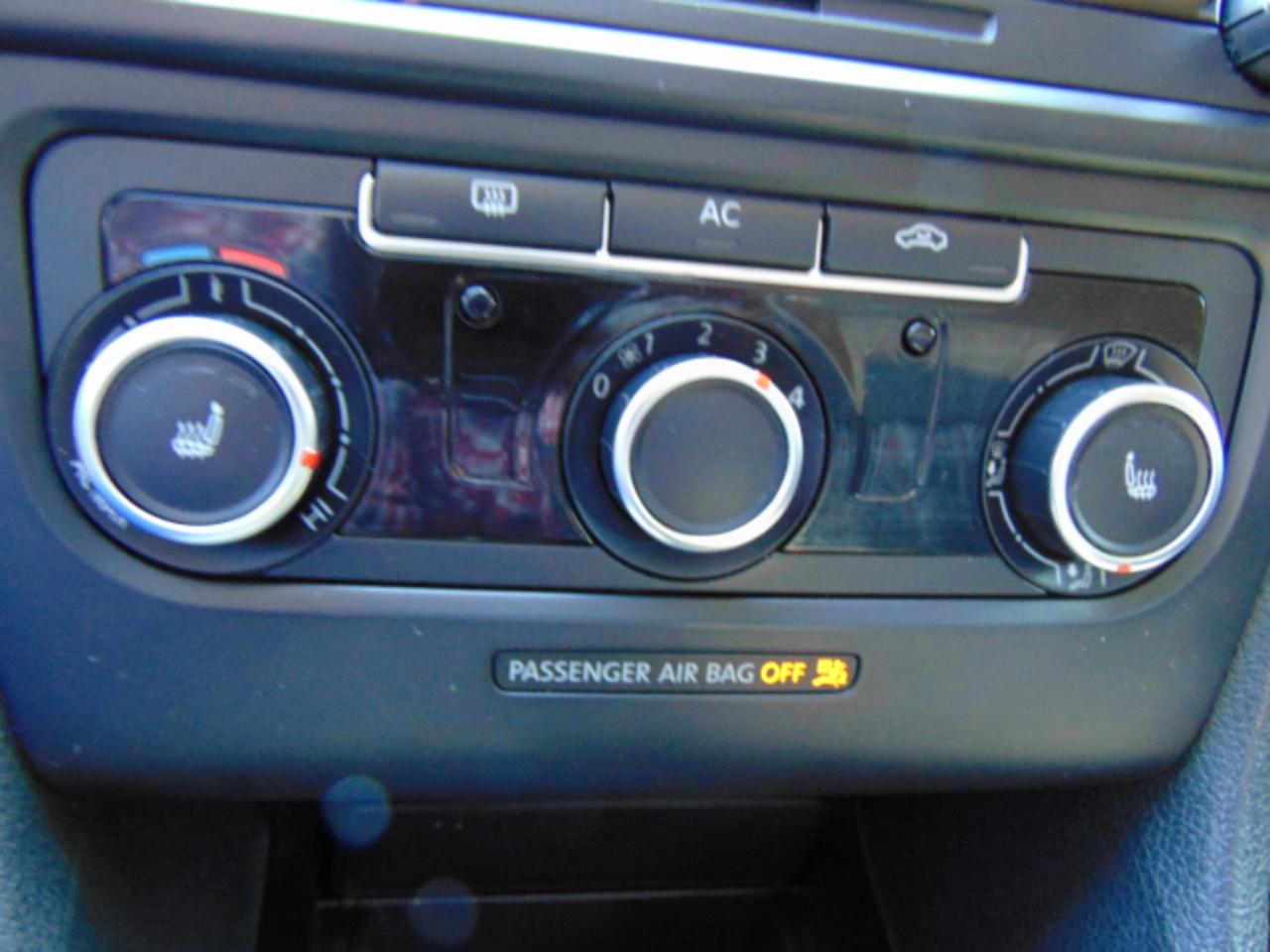 Volkswagen GTI 4-door 2012