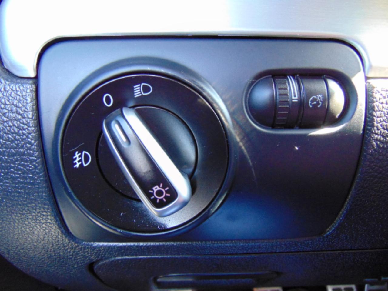 Volkswagen GTI 4-door 2012