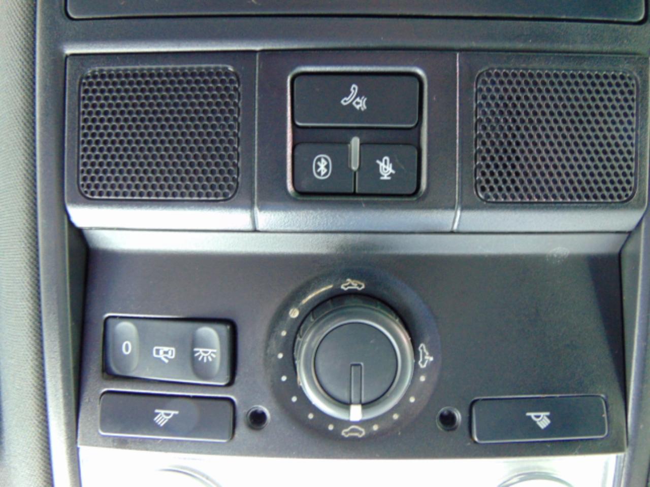 Volkswagen GTI 4-door 2012