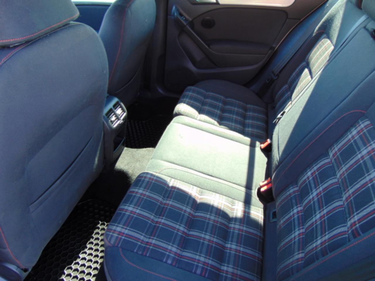 Volkswagen GTI 4-door 2012