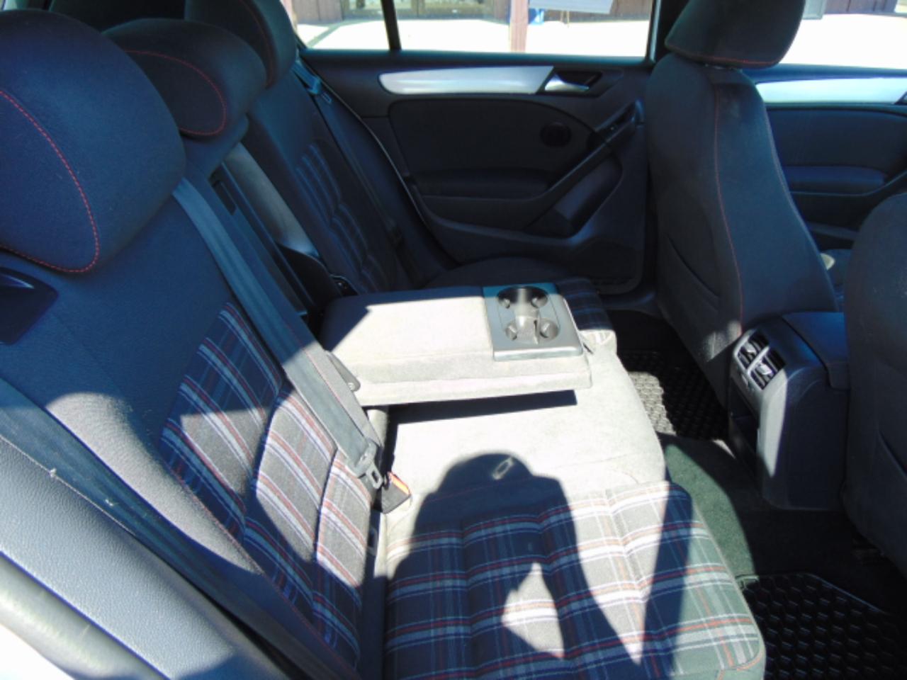 Volkswagen GTI 4-door 2012