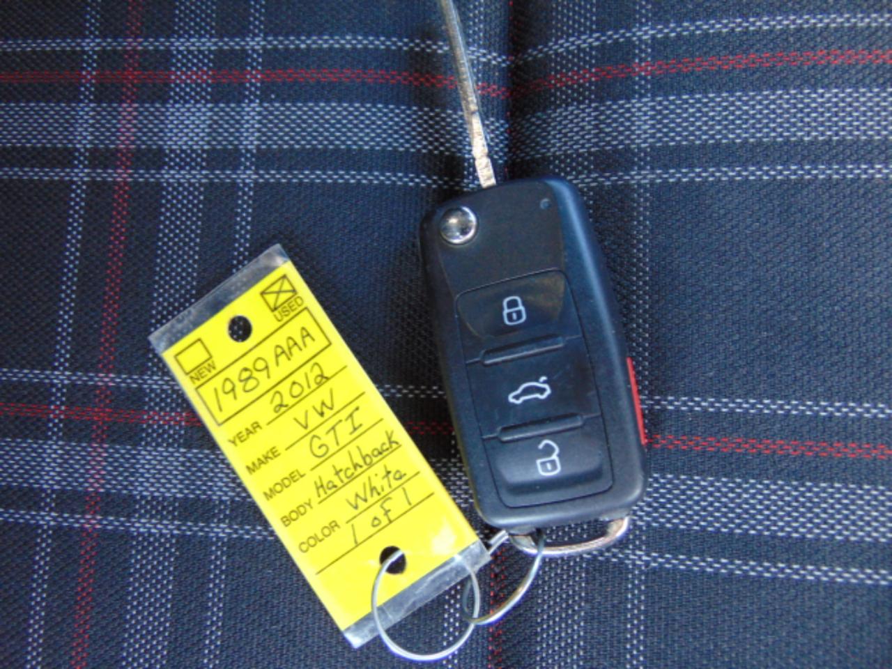 Volkswagen GTI 4-door 2012