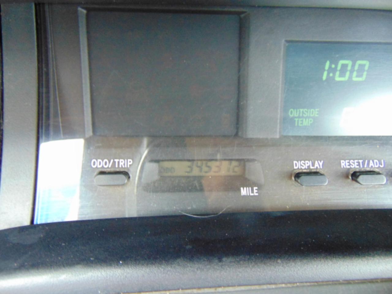 Toyota Avalon XLS 4D Sedan 2000