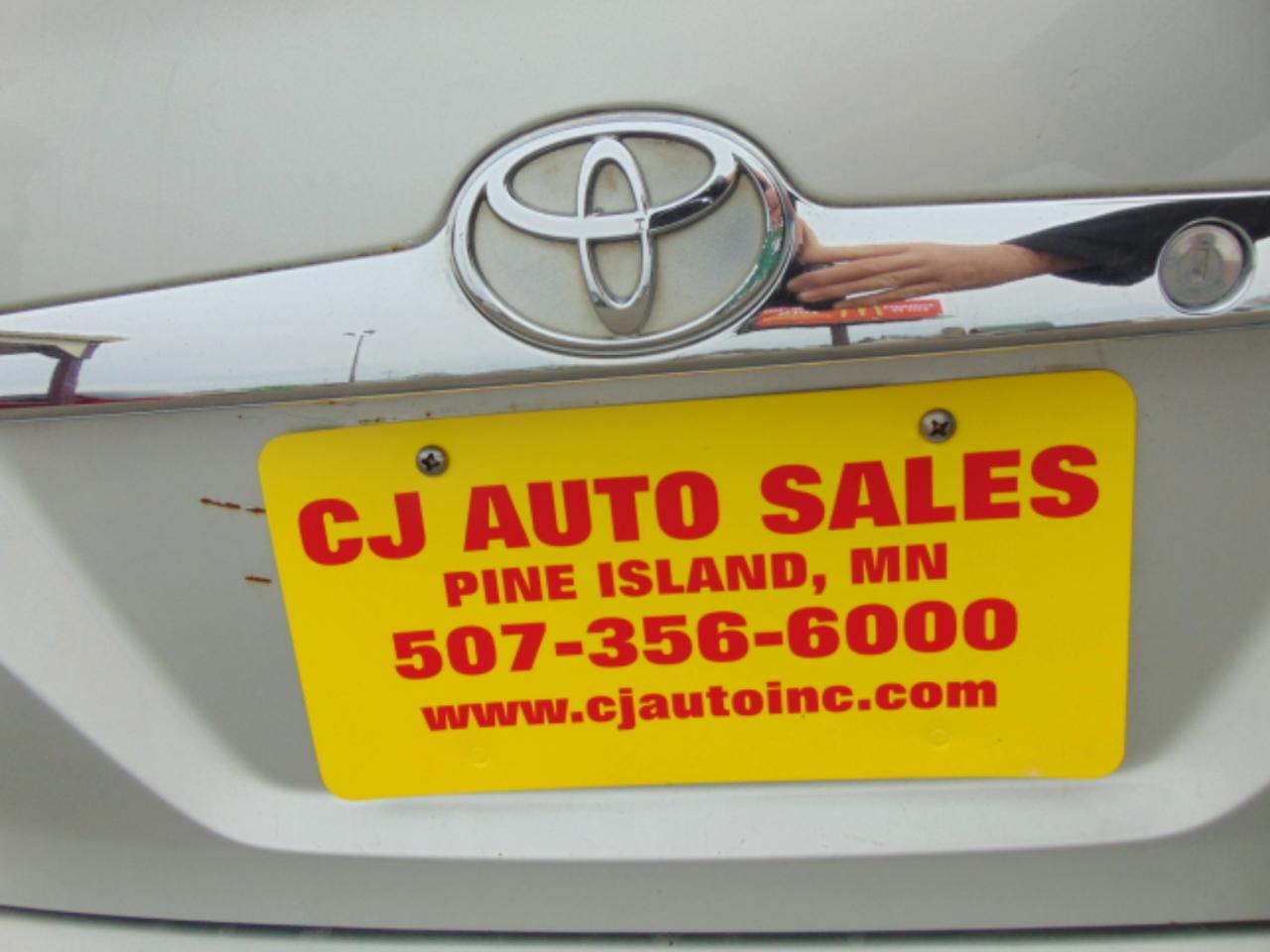 Toyota Avalon XLS 4D Sedan 2000