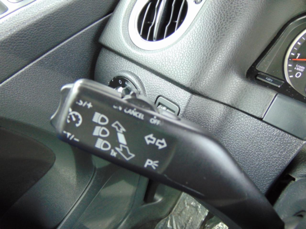 Volkswagen Tiguan S 4Motion 2012