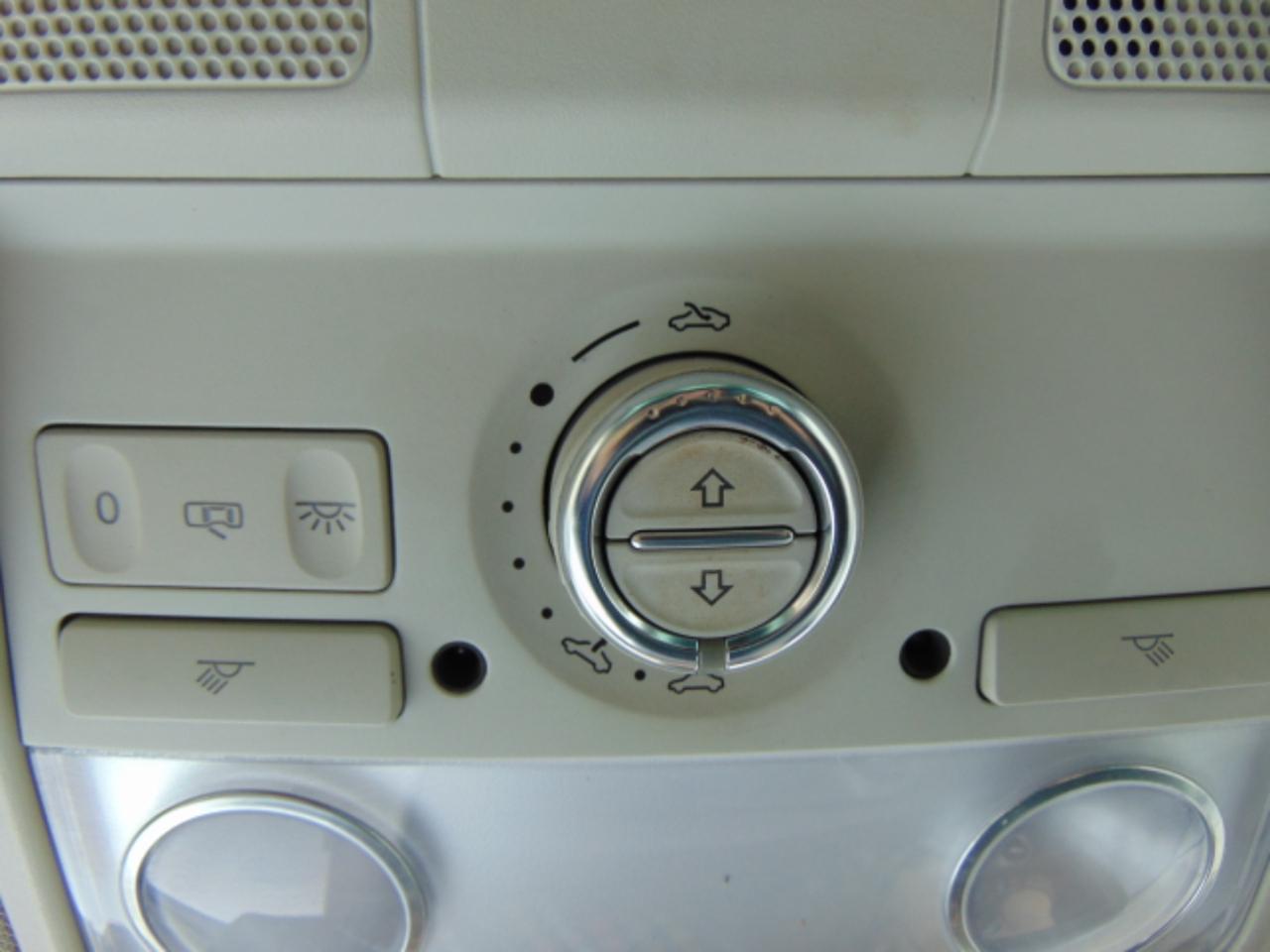 Volkswagen Tiguan S 4Motion 2012