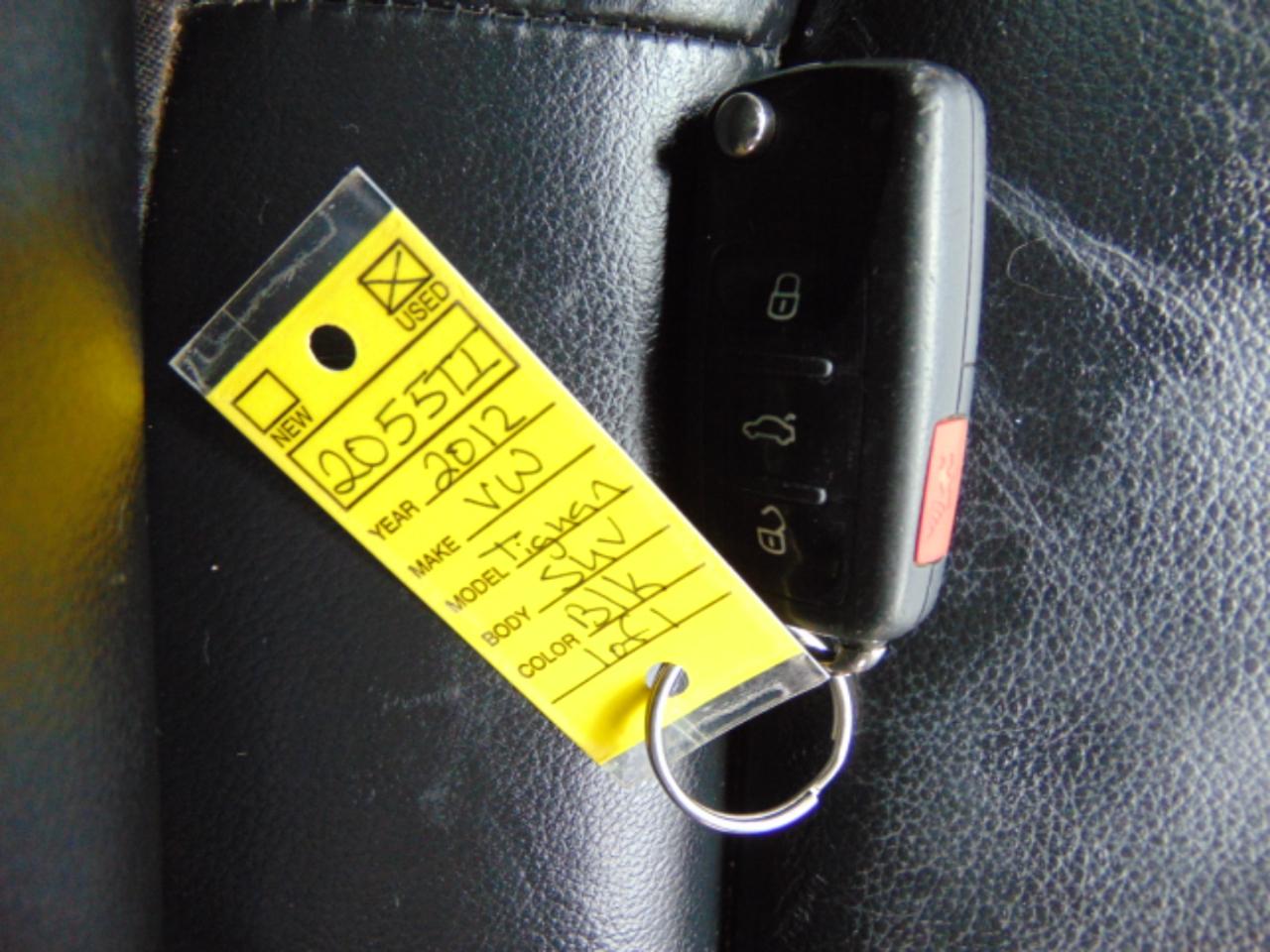 Volkswagen Tiguan S 4Motion 2012