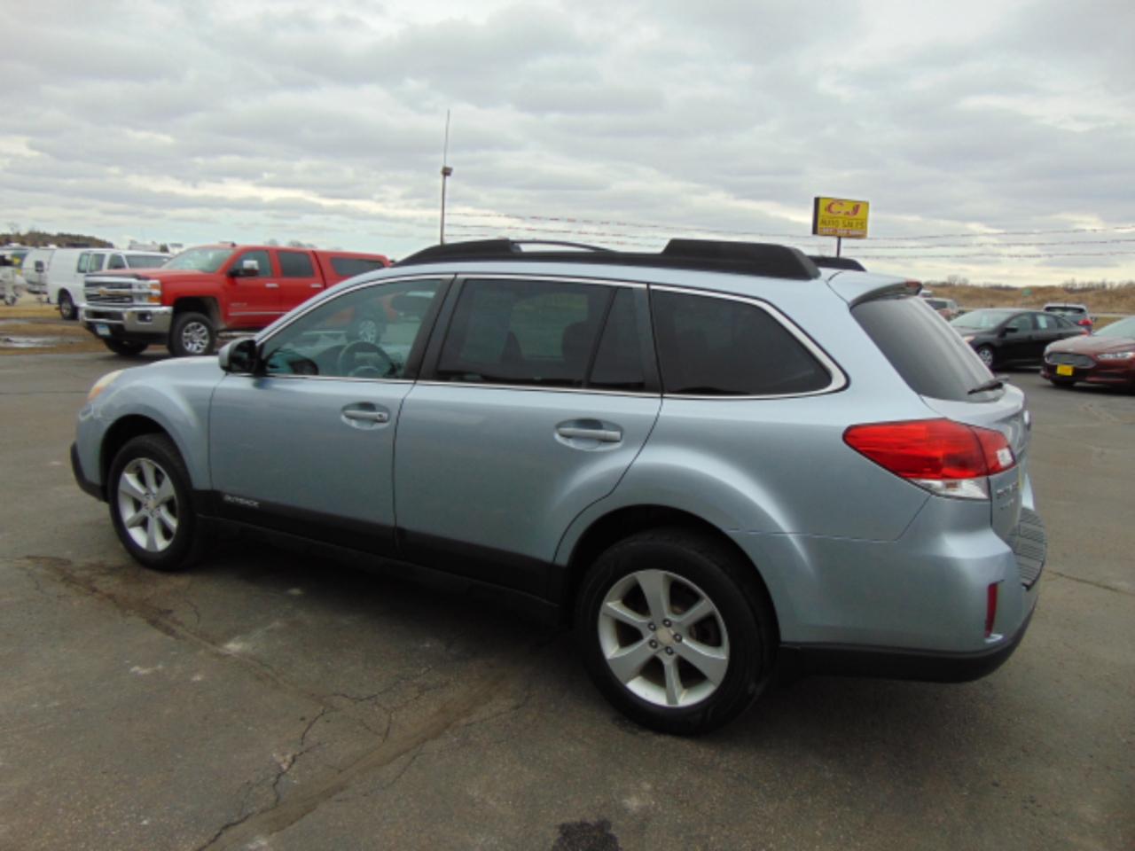 Subaru Outback 2.5i Premium 2013
