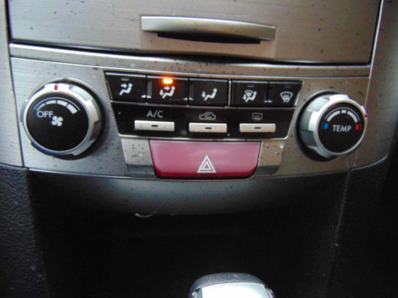 Subaru Outback 2.5i Premium 2013