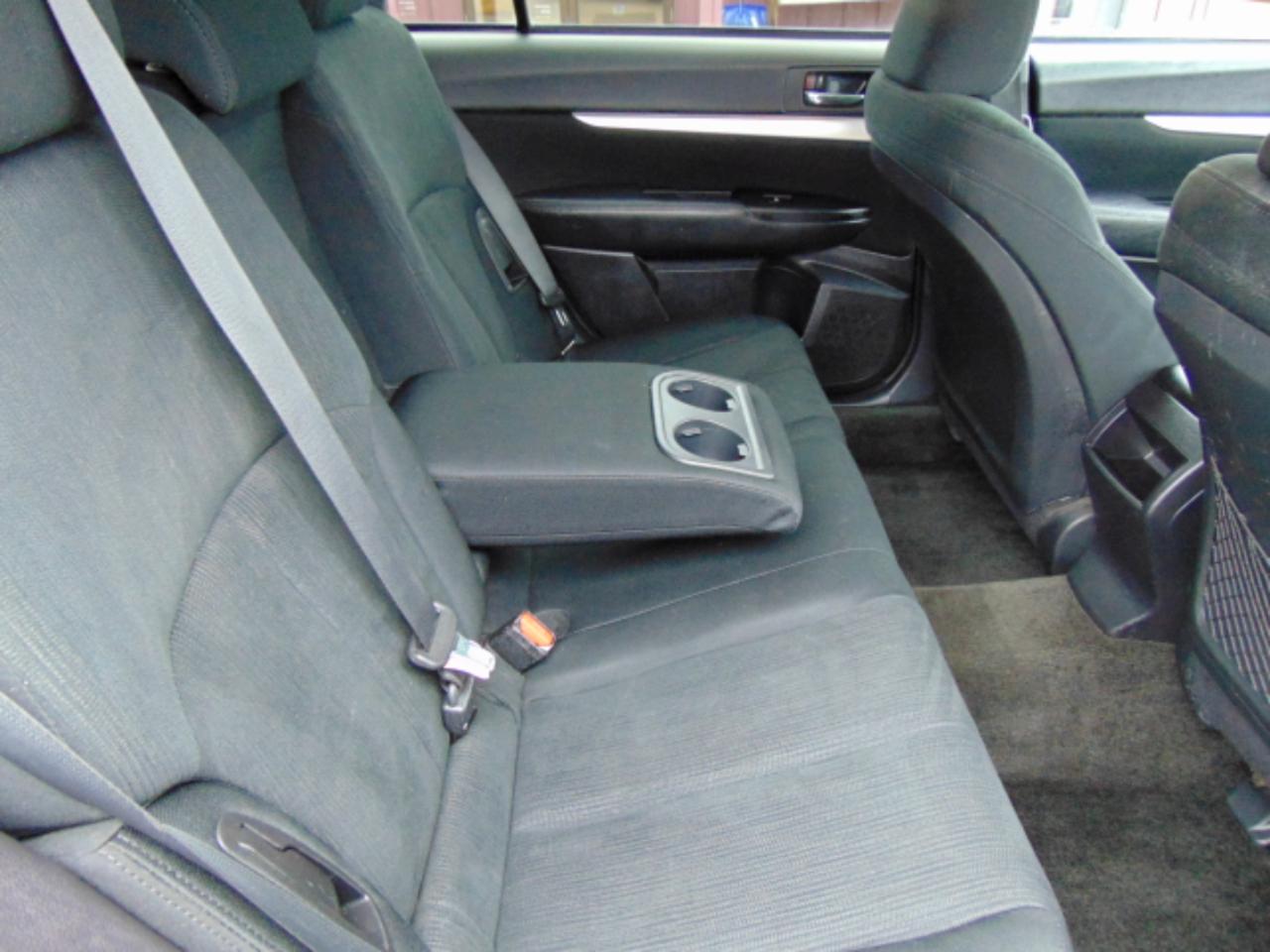 Subaru Outback 2.5i Premium 2013