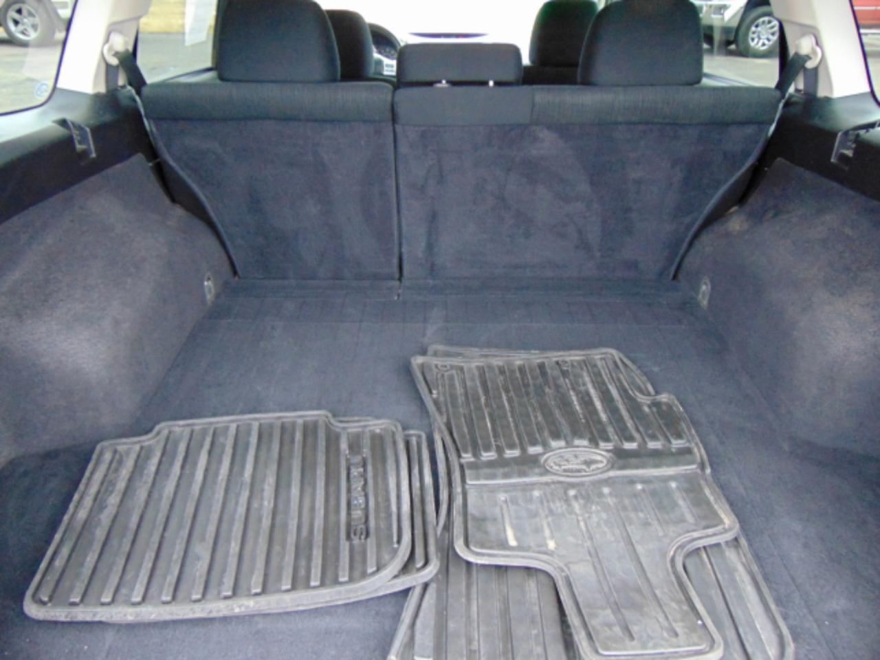 Subaru Outback 2.5i Premium 2013