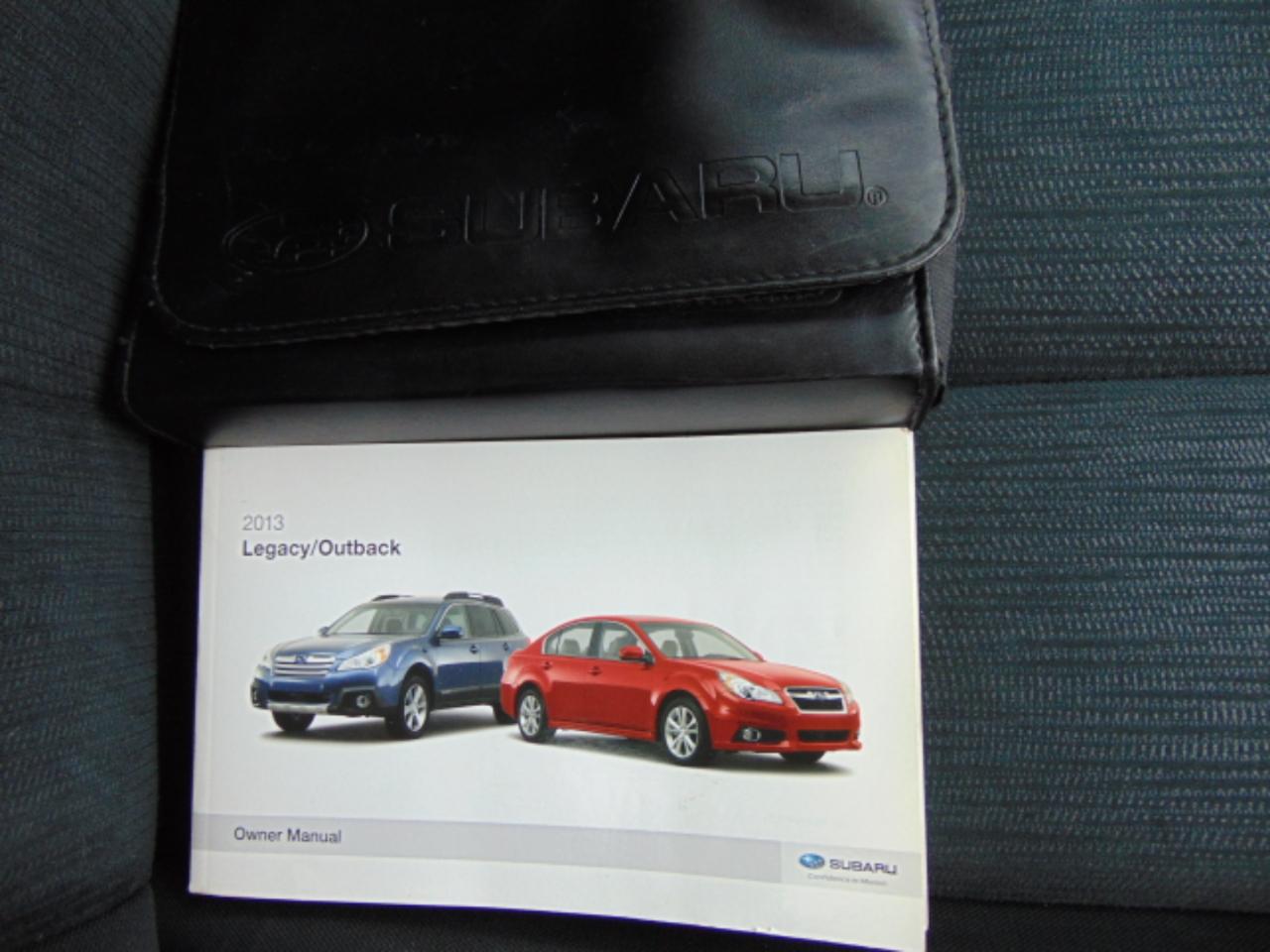 Subaru Outback 2.5i Premium 2013