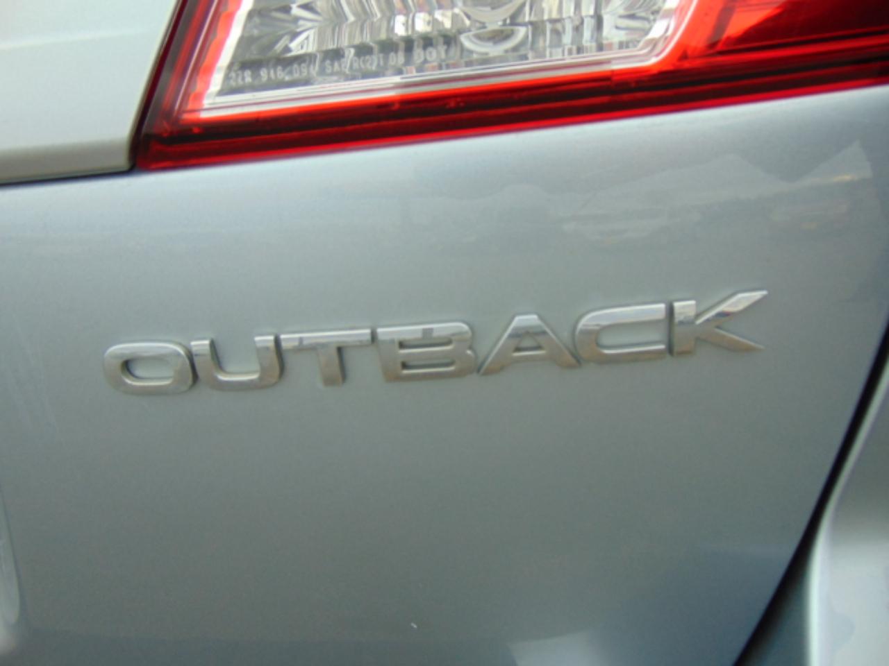 Subaru Outback 2.5i Premium 2013