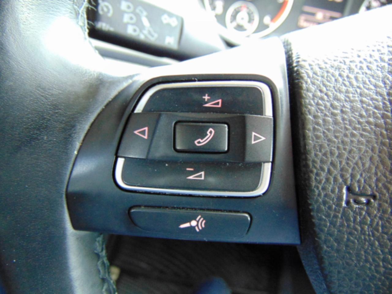 Volkswagen Passat 2.0L TDI SE AT 2014