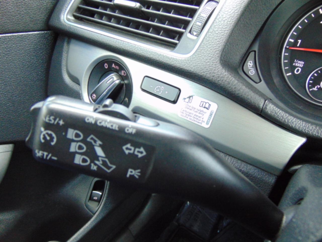 Volkswagen Passat 2.0L TDI SE AT 2014