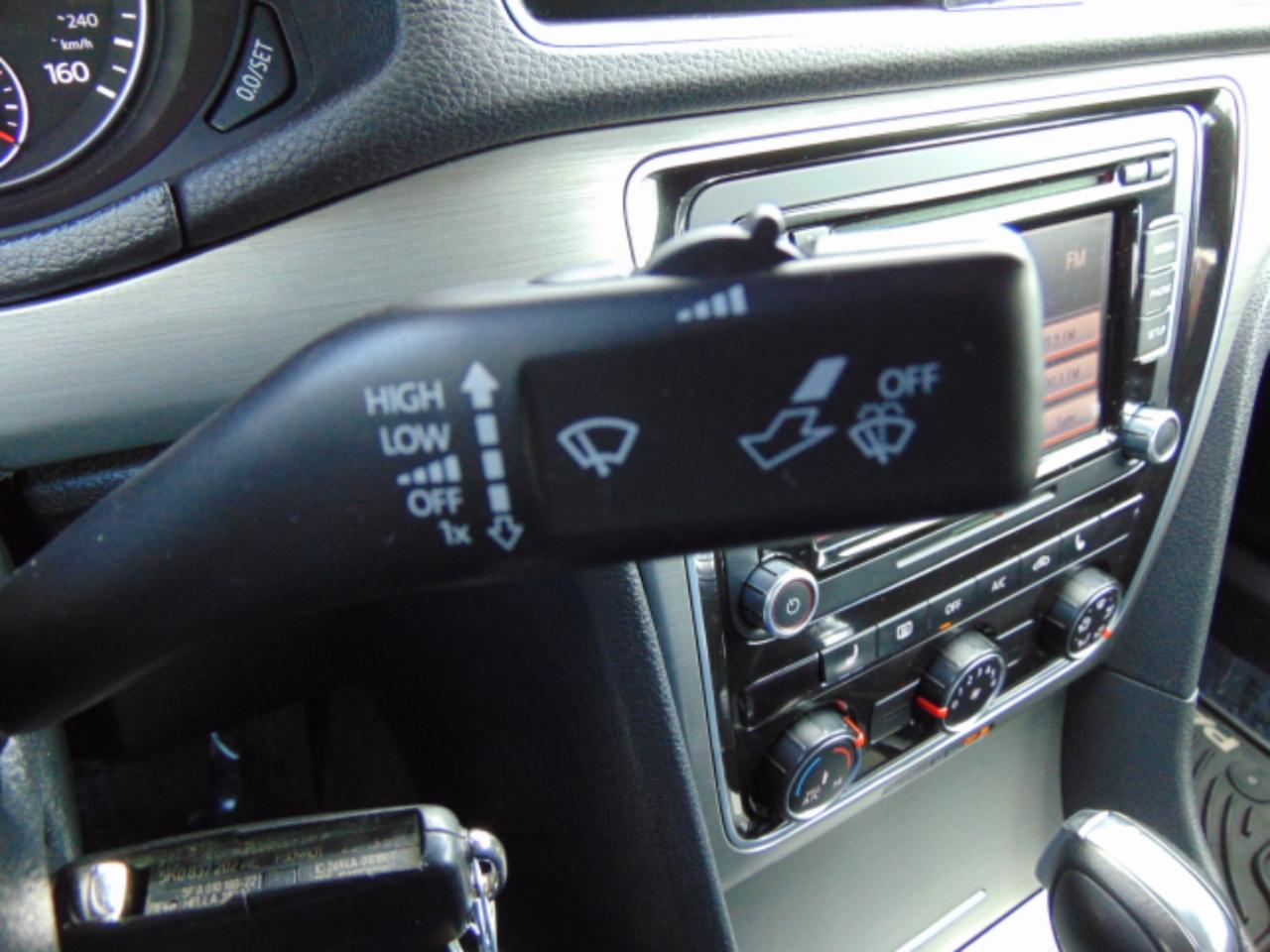 Volkswagen Passat 2.0L TDI SE AT 2014