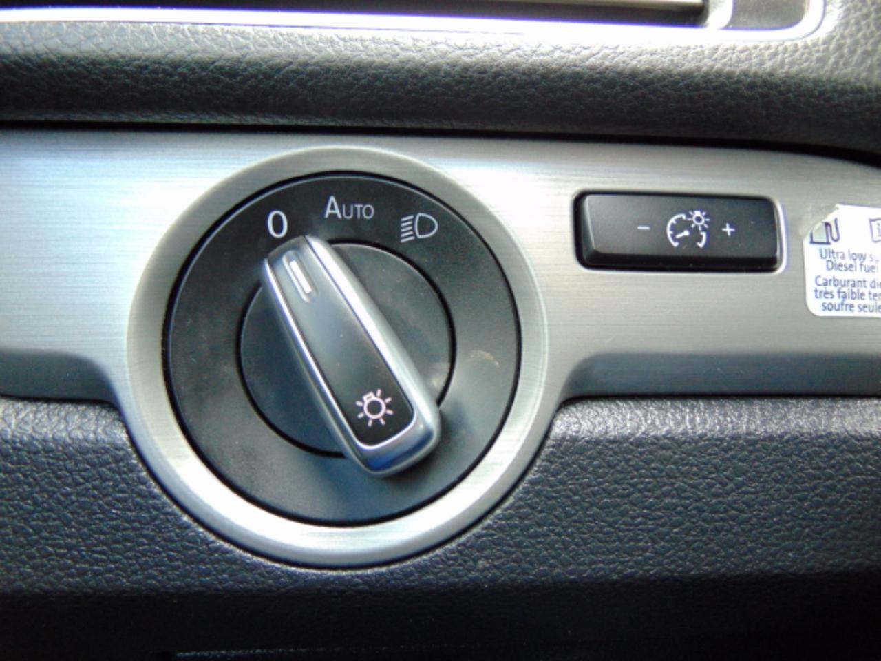 Volkswagen Passat 2.0L TDI SE AT 2014