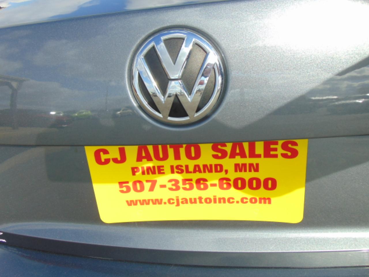 Volkswagen Passat 2.0L TDI SE AT 2014