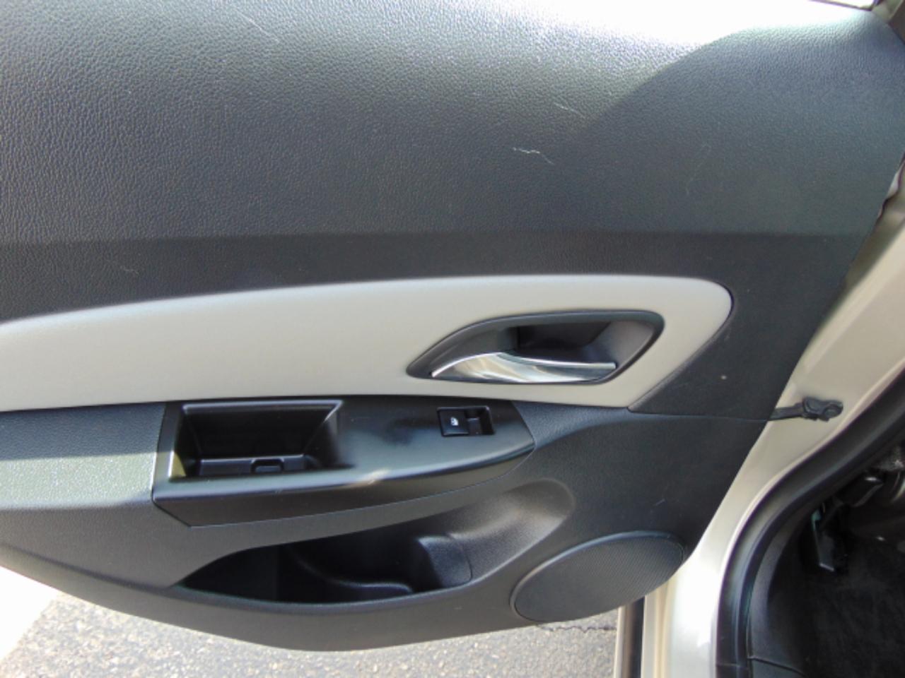 Chevrolet Cruze 1LT Auto 2013