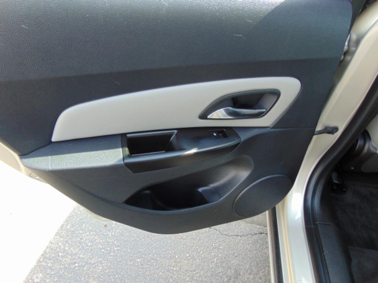 Chevrolet Cruze 1LT Auto 2013