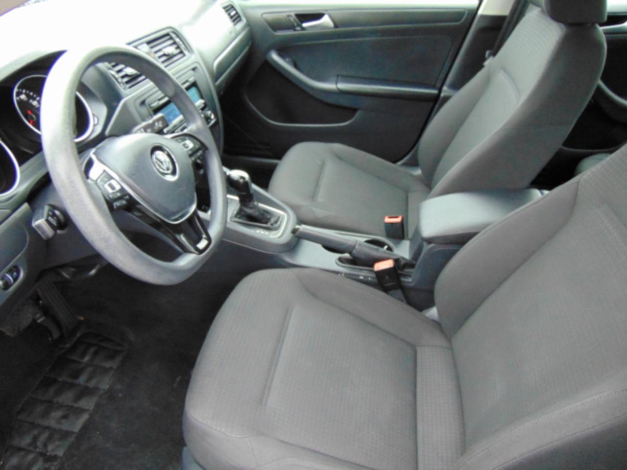 Volkswagen Jetta S 6A 2015