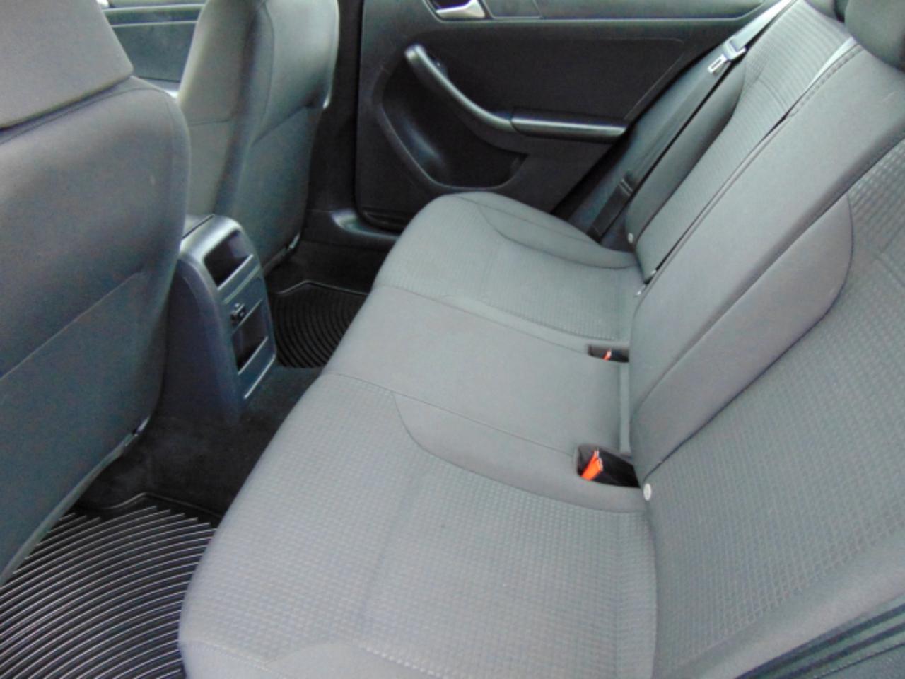 Volkswagen Jetta S 6A 2015