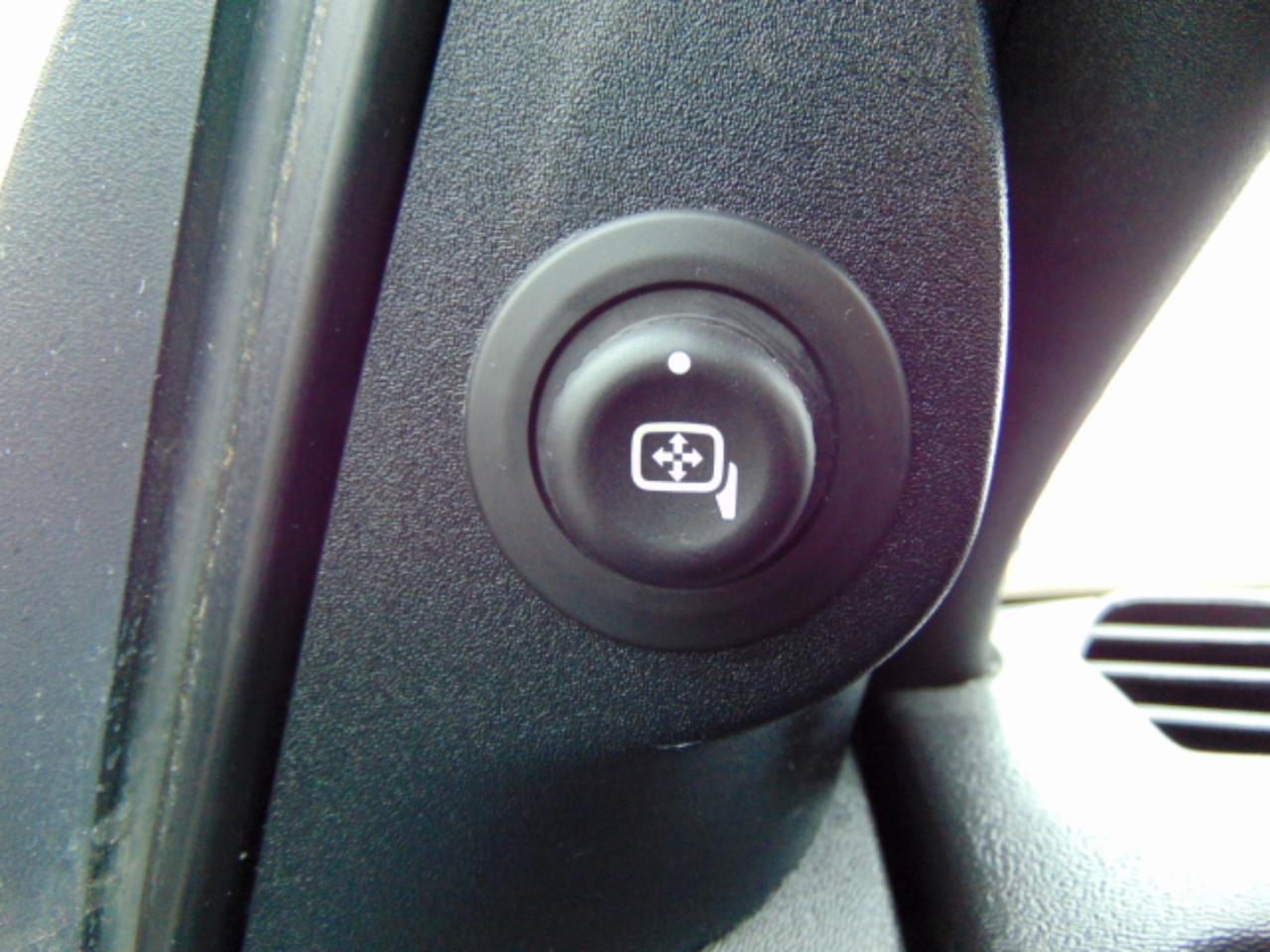 Ford Focus SE Sedan 2011