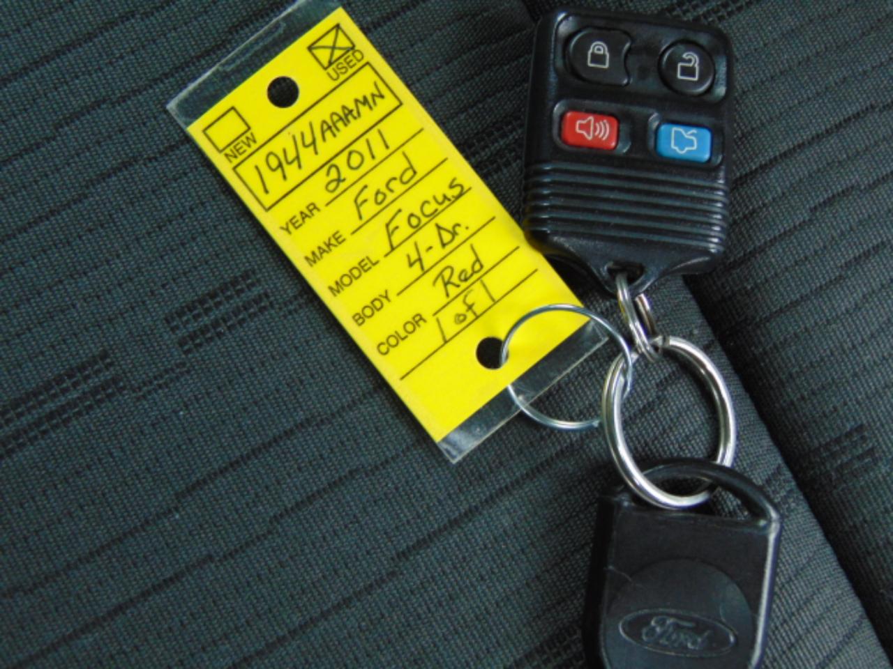 Ford Focus SE Sedan 2011