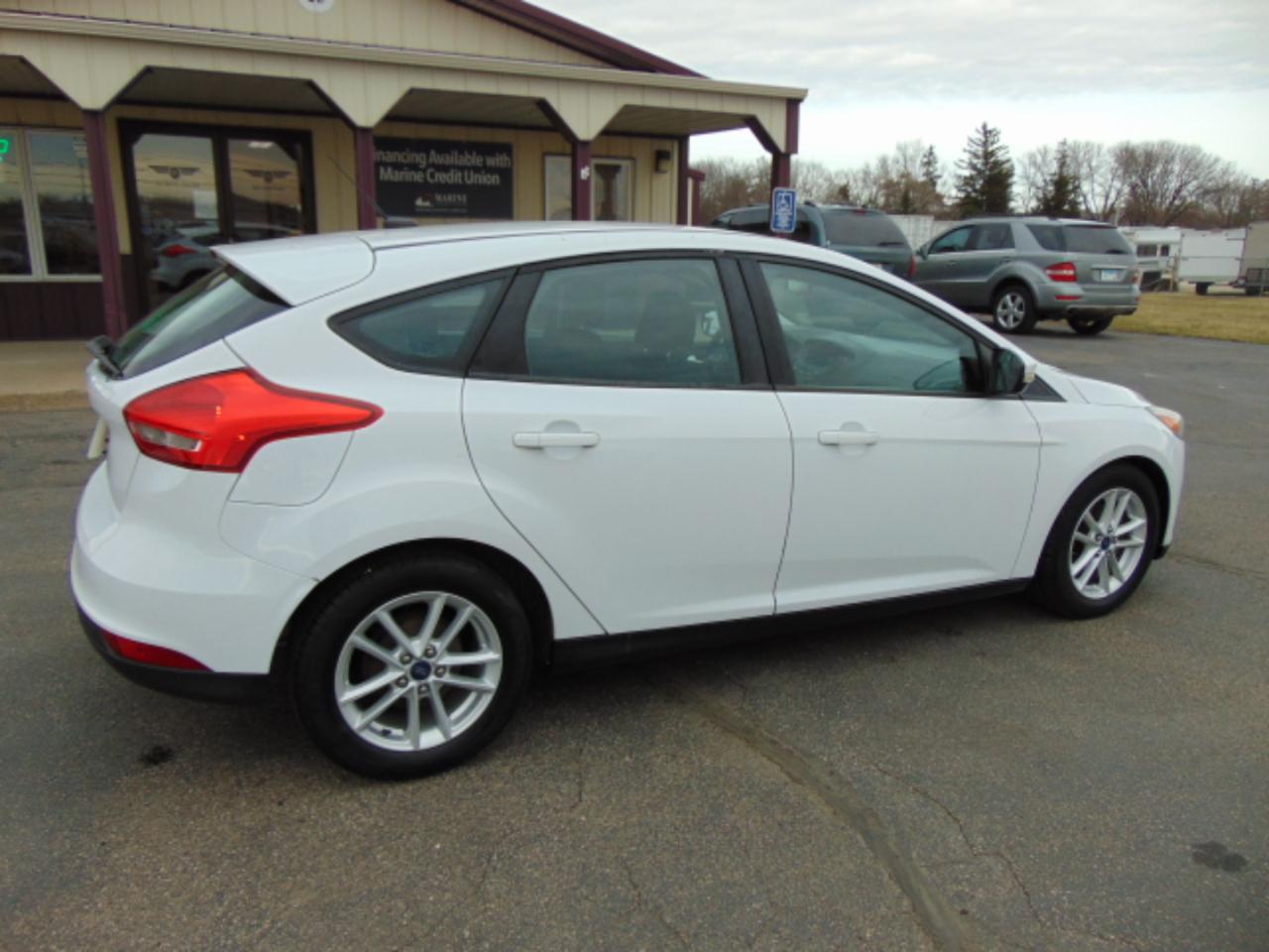 Ford Focus SE Hatch 2015