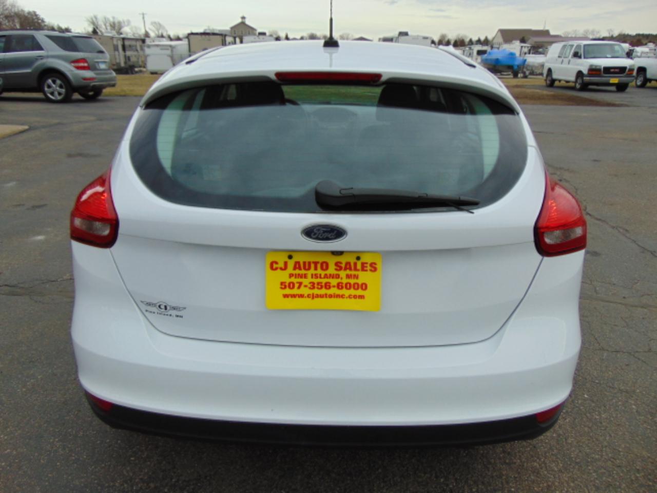 Ford Focus SE Hatch 2015