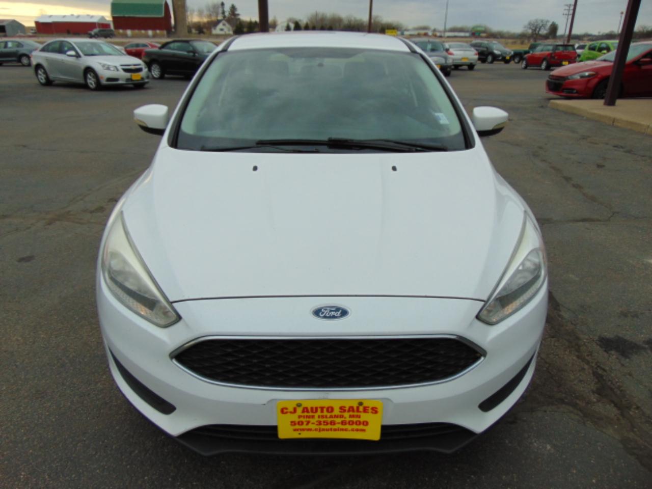 Ford Focus SE Hatch 2015