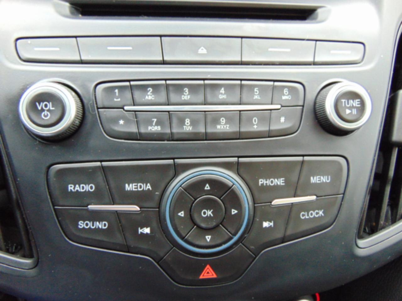 Ford Focus SE Hatch 2015