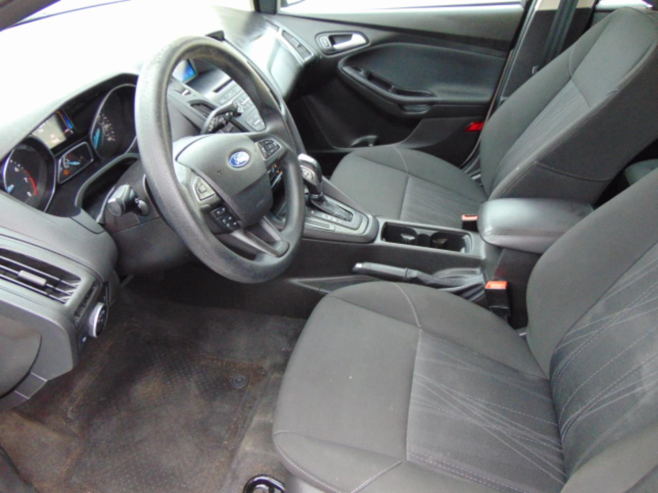 Ford Focus SE Hatch 2015