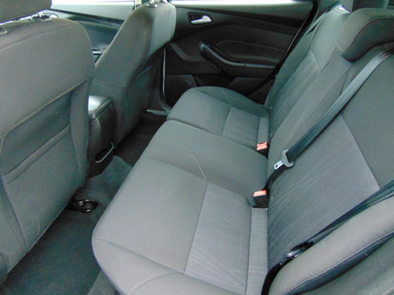 Ford Focus SE Hatch 2015