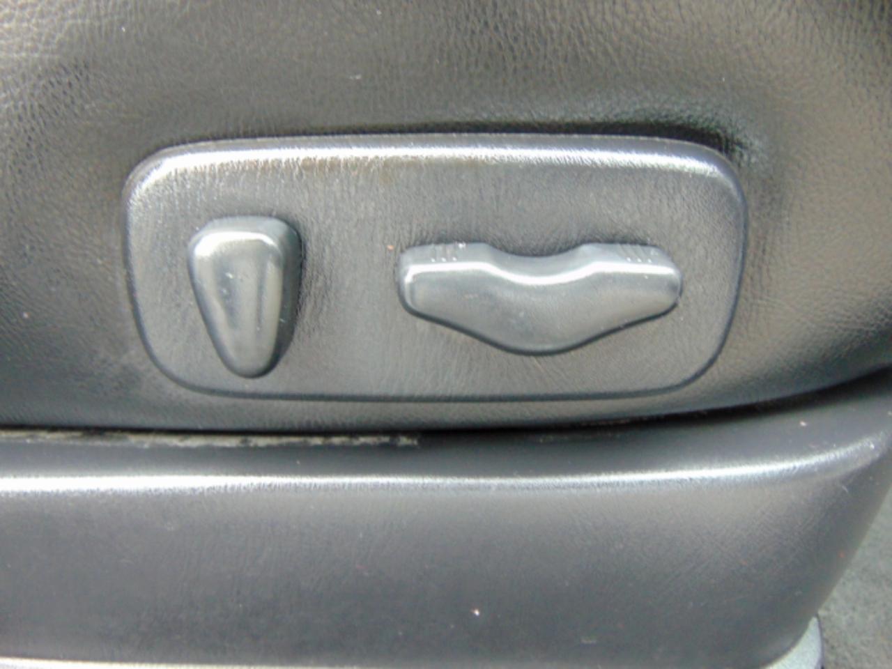 Nissan Murano SL 4D SUV AWD 2006