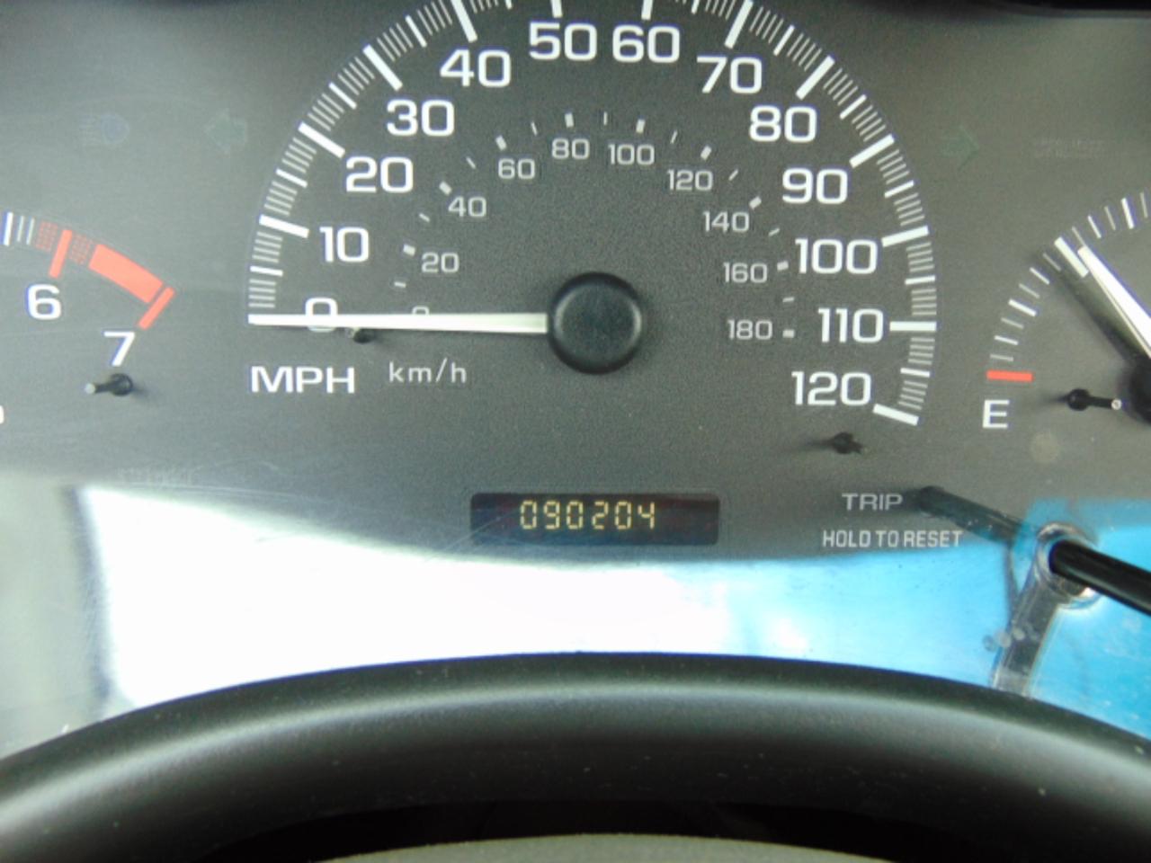 Chevrolet Malibu Base 2002