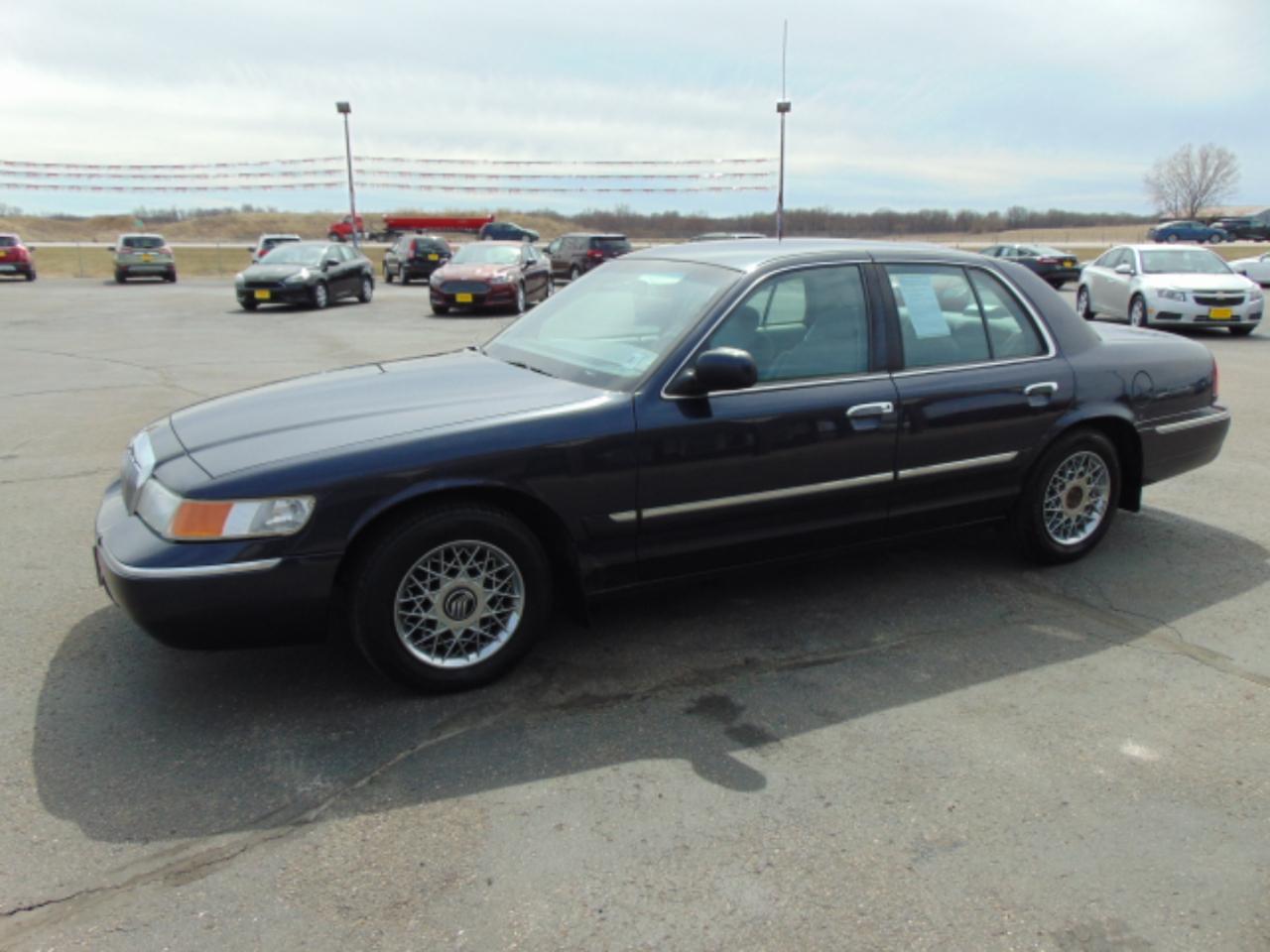Mercury Grand Marquis GS 2000