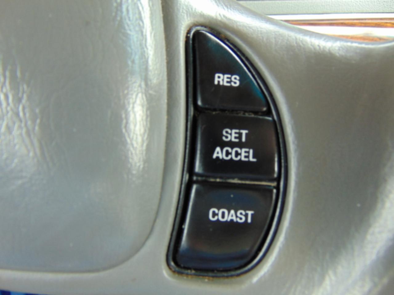 Mercury Grand Marquis GS 2000