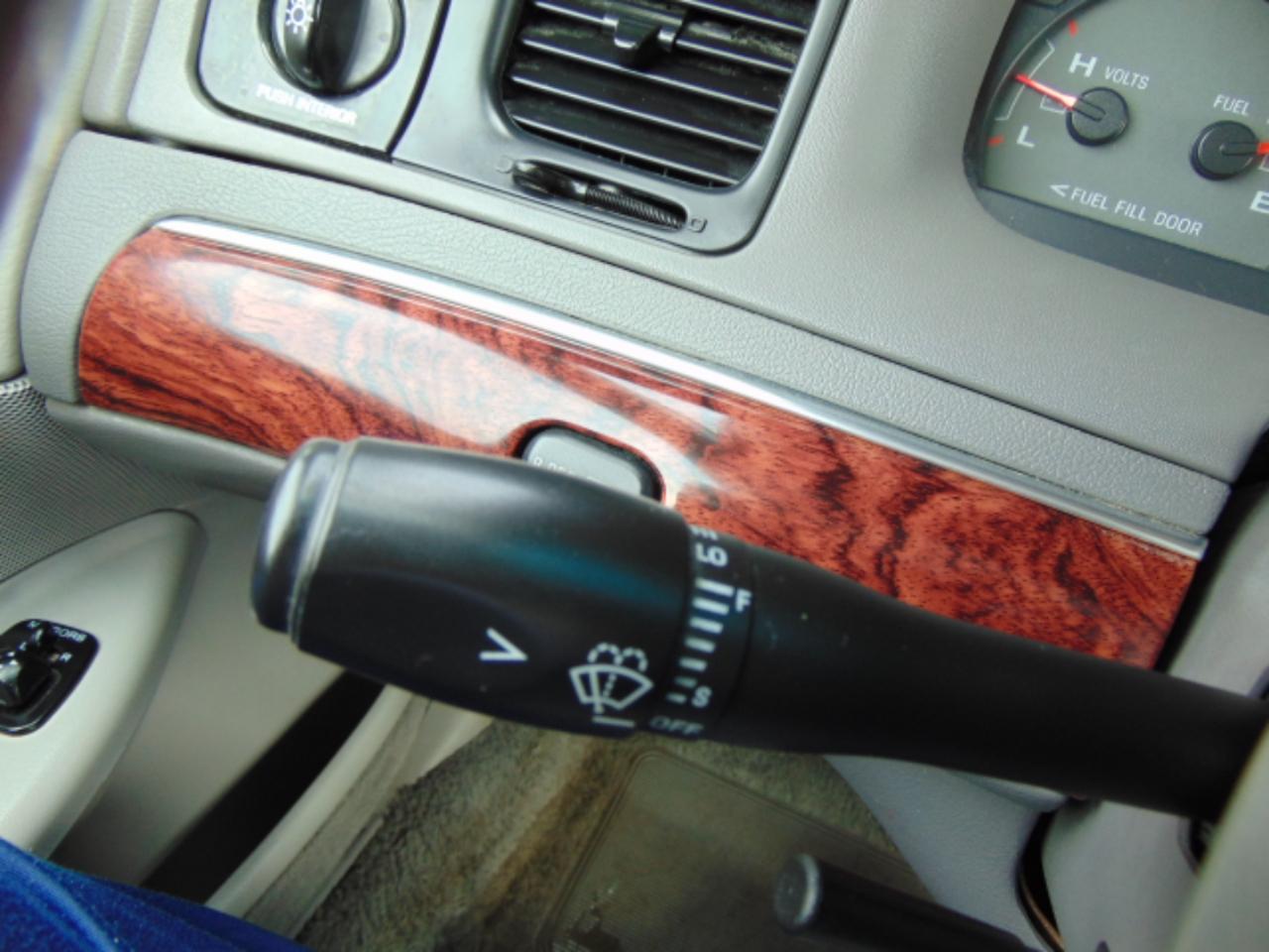 Mercury Grand Marquis GS 2000