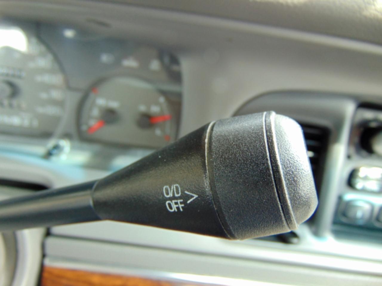 Mercury Grand Marquis GS 2000