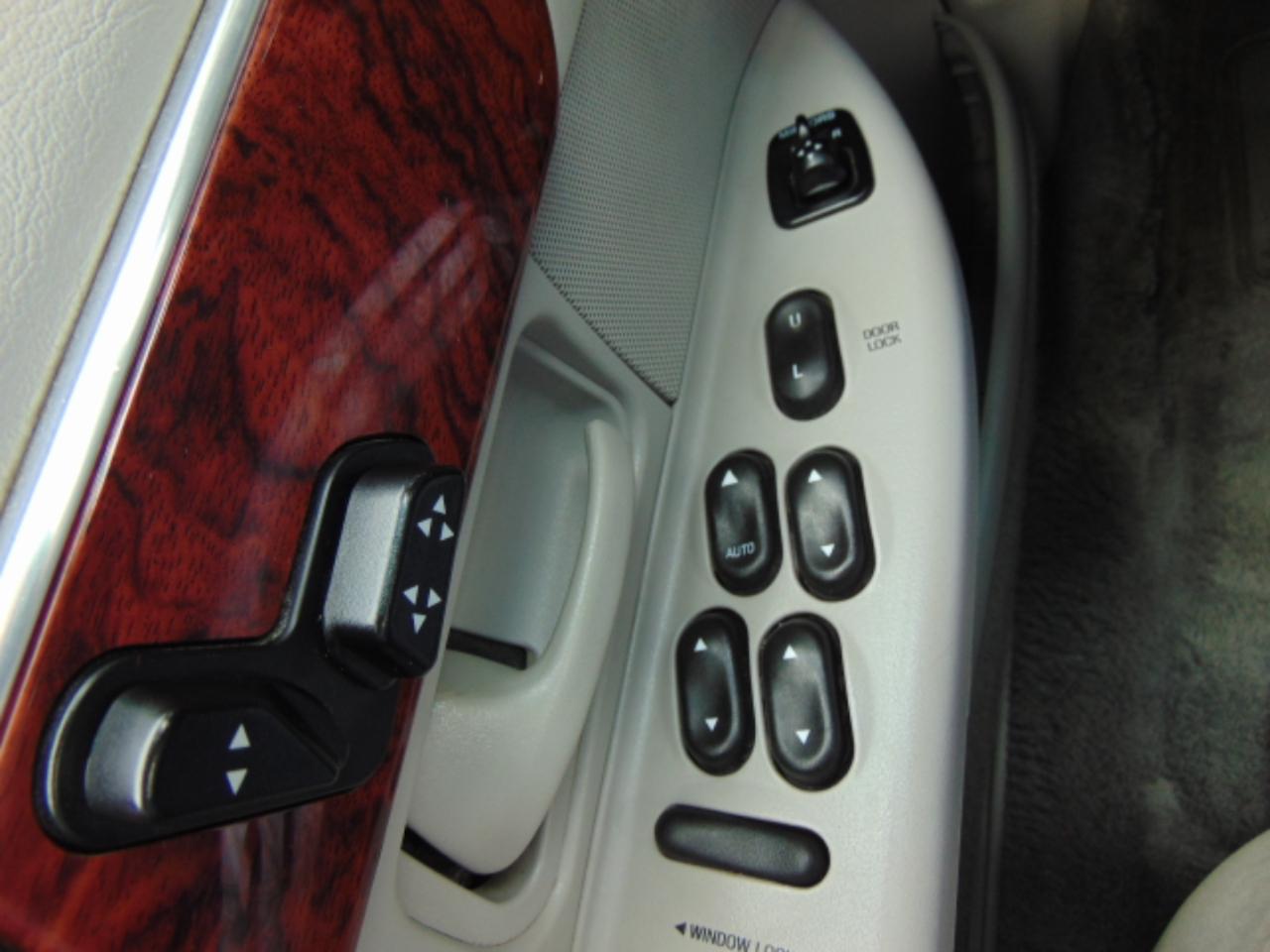 Mercury Grand Marquis GS 2000