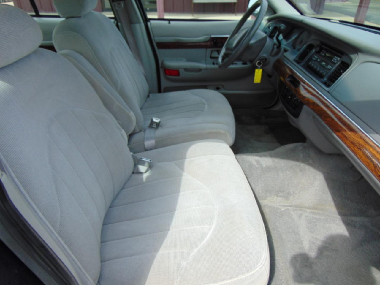 Mercury Grand Marquis GS 2000