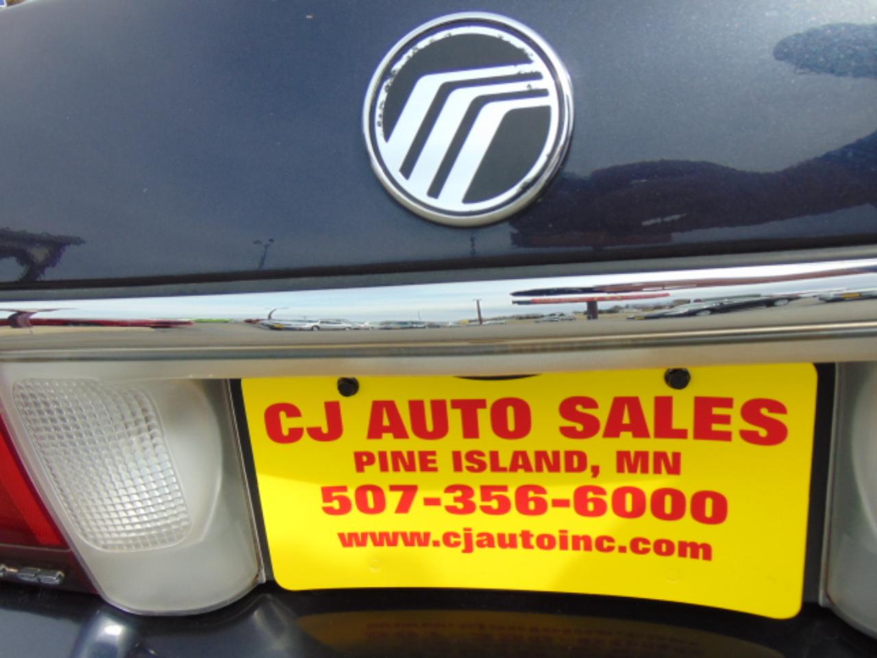 Mercury Grand Marquis GS 2000