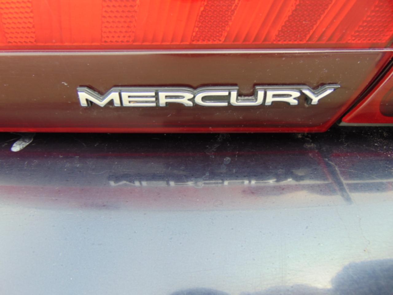 Mercury Grand Marquis GS 2000