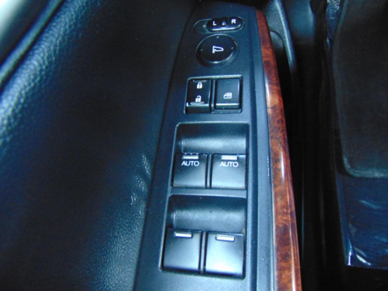 Honda Accord Crosstour EX-L 4WD 5-Spd AT 2011